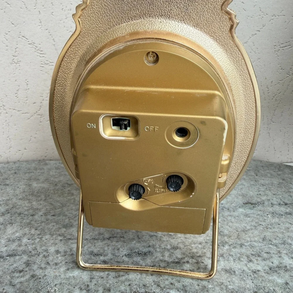 Bulova Quartz Alarm Clock Gold Tone Ornate Filigree Oval Table Desk 4RE708
